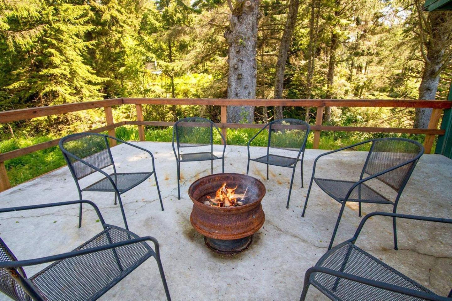 Sandbug - Tiny Home Tranquility On The Oregon Coast! Waldport Exteriör bild